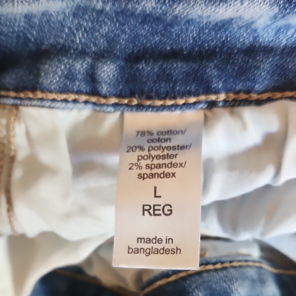 Maurices Light Blue Ankle Jeans - Picture 6 of 6